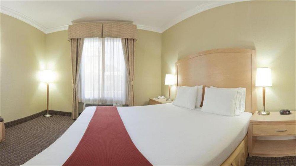 Holiday Inn Express Hotel & Suites Vacaville By Ihg מראה חיצוני תמונה