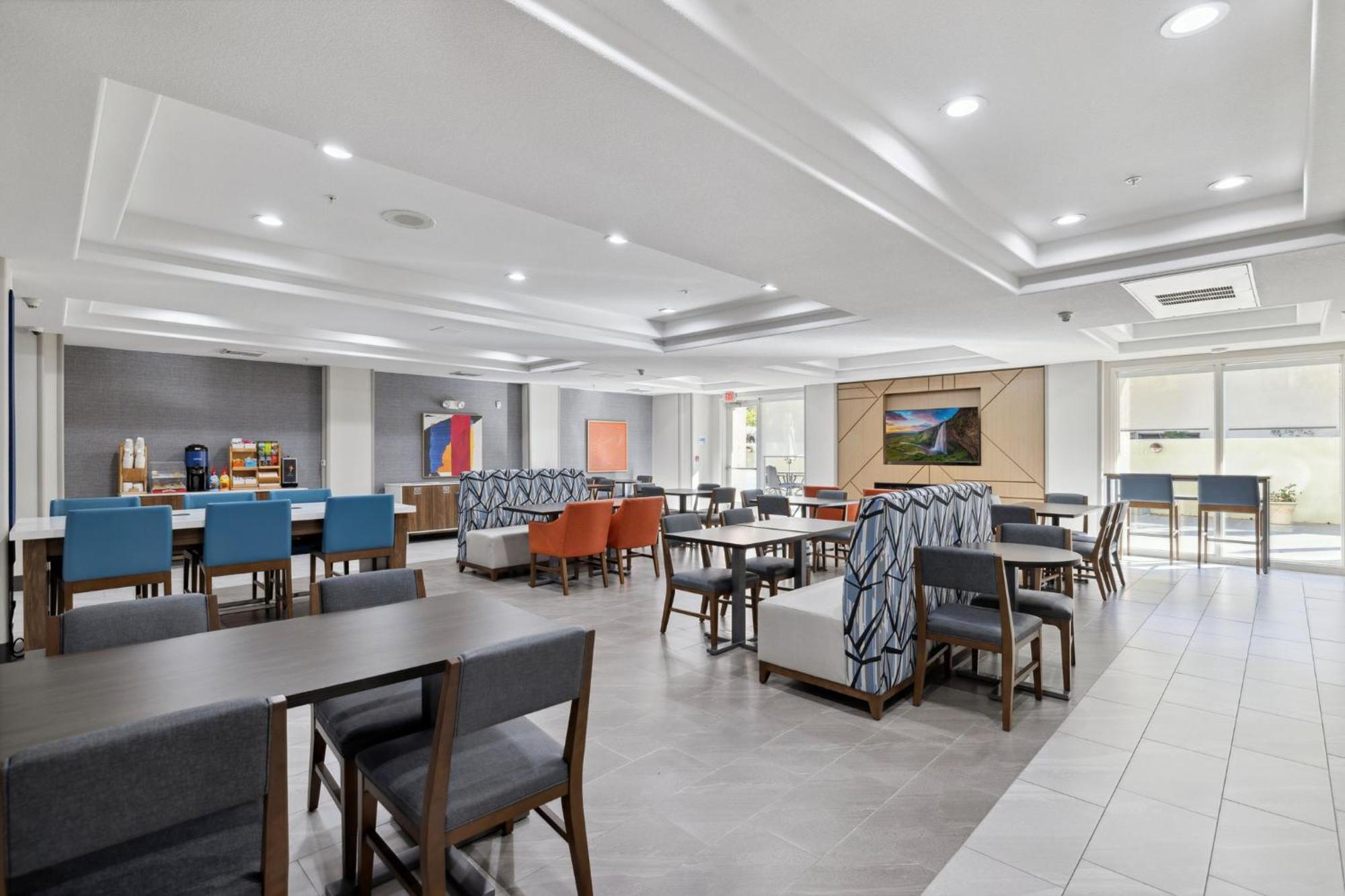Holiday Inn Express Hotel & Suites Vacaville By Ihg מראה חיצוני תמונה